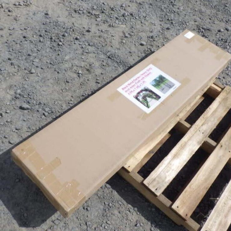 Metal Garden HD Arch Trellis