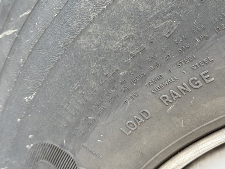 2013-international-7400-image-12