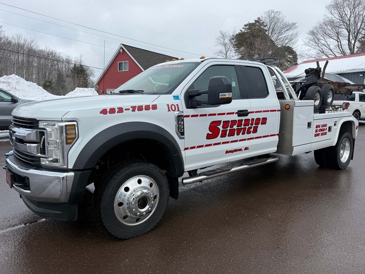 2018-ford-f550-image-1
