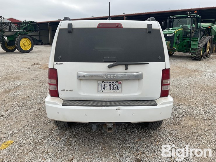 2012-jeep-liberty-image-6