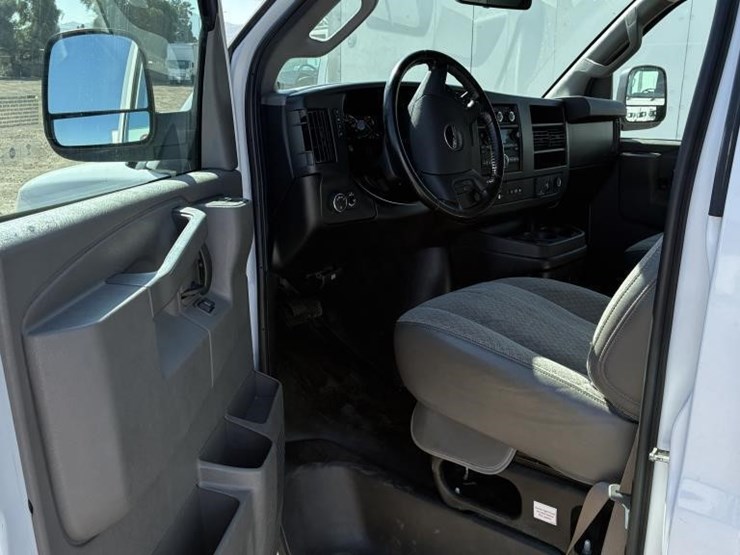 2021-gmc-3500-image-12