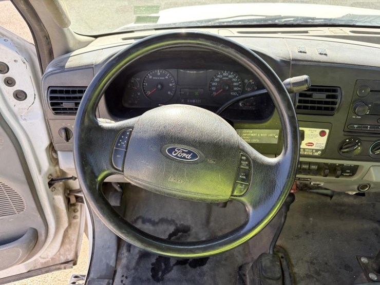 2006-ford-f450-image-14