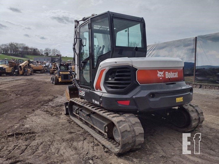 2020-bobcat-e85-image-39