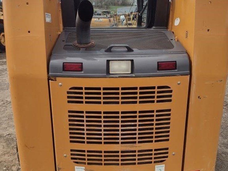 2001-case-60-xt-image-19