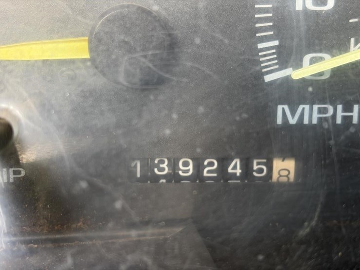 1997-chevrolet-cheyenne-3500-image-12