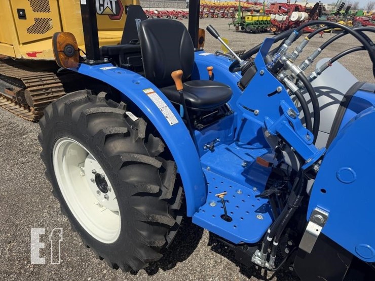 2023-new-holland-workmaster-25-image-15