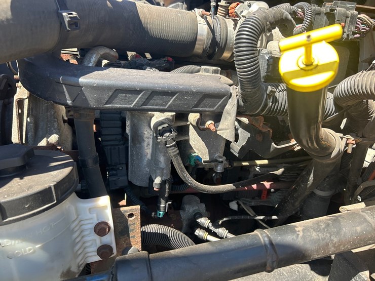 2013-international-durastar-4300-image-53