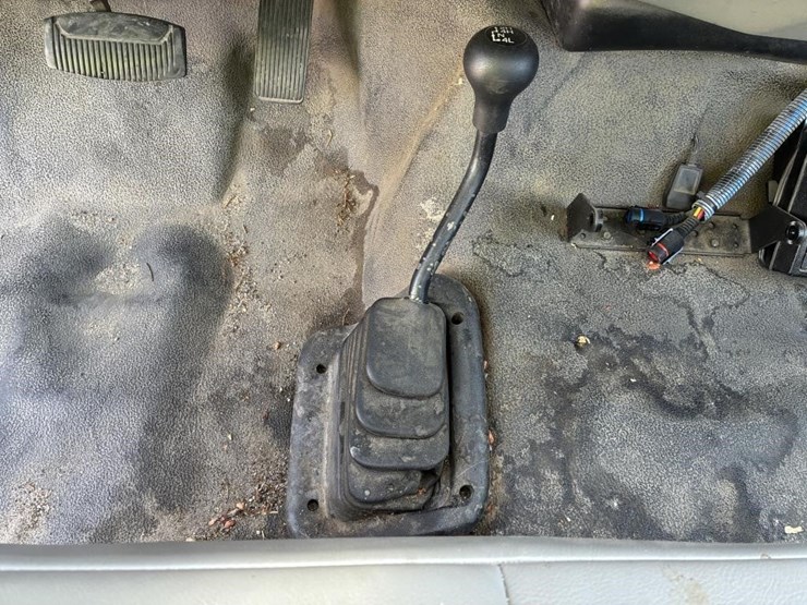 2005-ford-f250-image-16