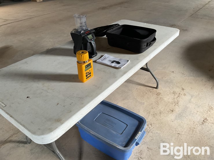 john-deere,-ag-mac-moisture-testers-image-3