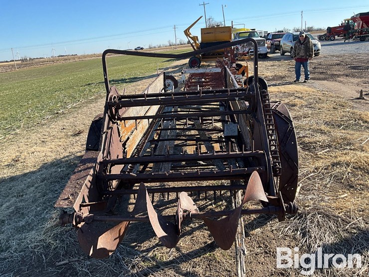 antique-ground-driven-manure-spreader-image-6