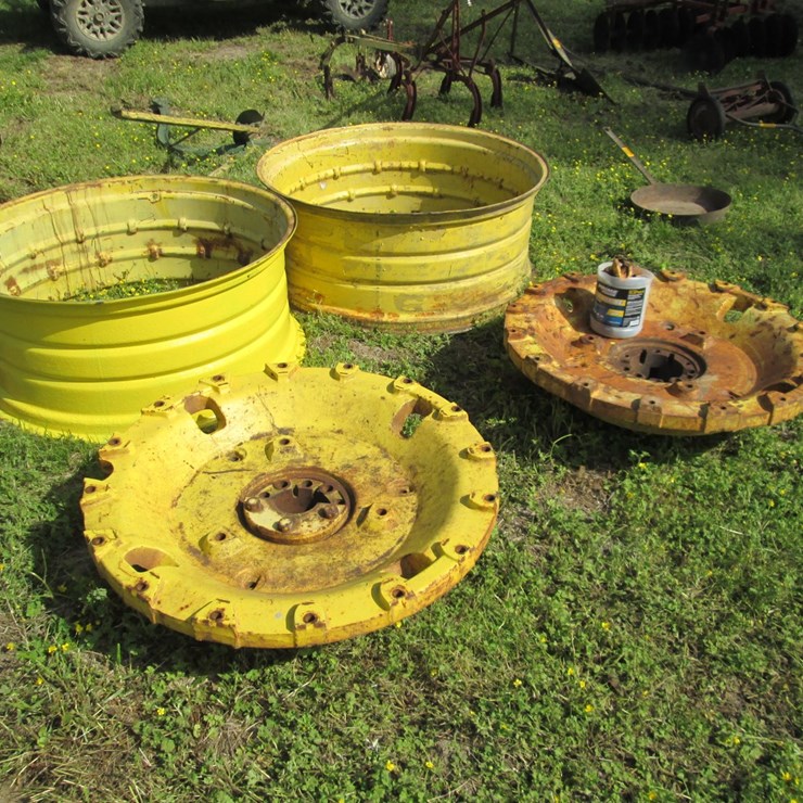 #36754 • John Deere Rims w/Cast Centers & Wedges