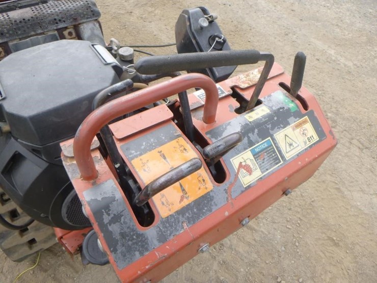 2011-ditch-witch-rt24-image-13