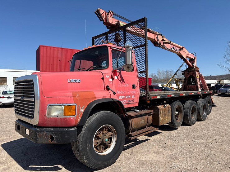 1996-ford-l9000-image-1