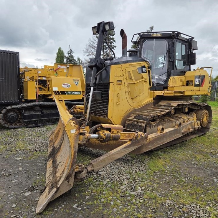 2011 CATERPILLAR D7E