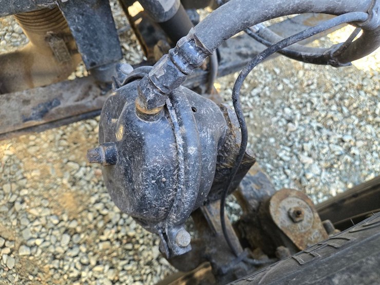 2013-peterbilt-386-image-42