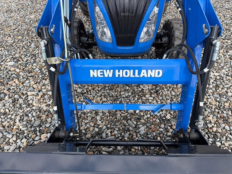new-holland-workmaster-35-image-8