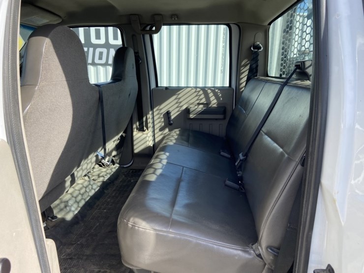 2010-ford-f250-xl-image-22