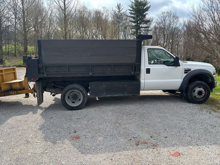 2009-ford-f550-image-4