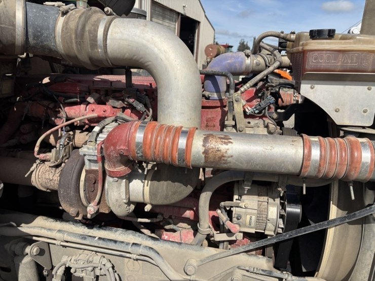 2013-kenworth-t800-image-16