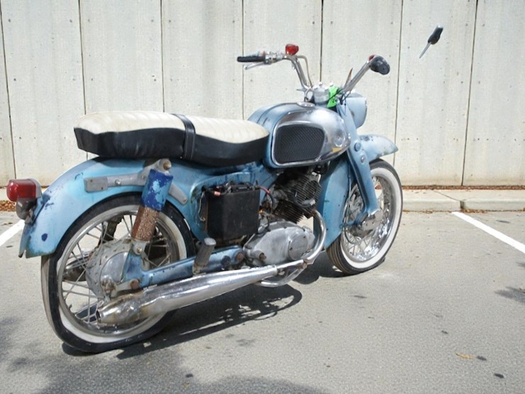 honda-ca95-baby-dream-motorcycle-image-3