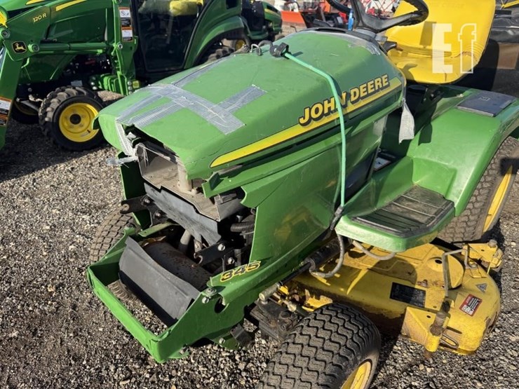 john-deere-345-image-6