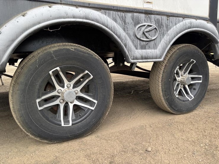 2020-premier-bl19fbpr20-travel-trailer-image-18