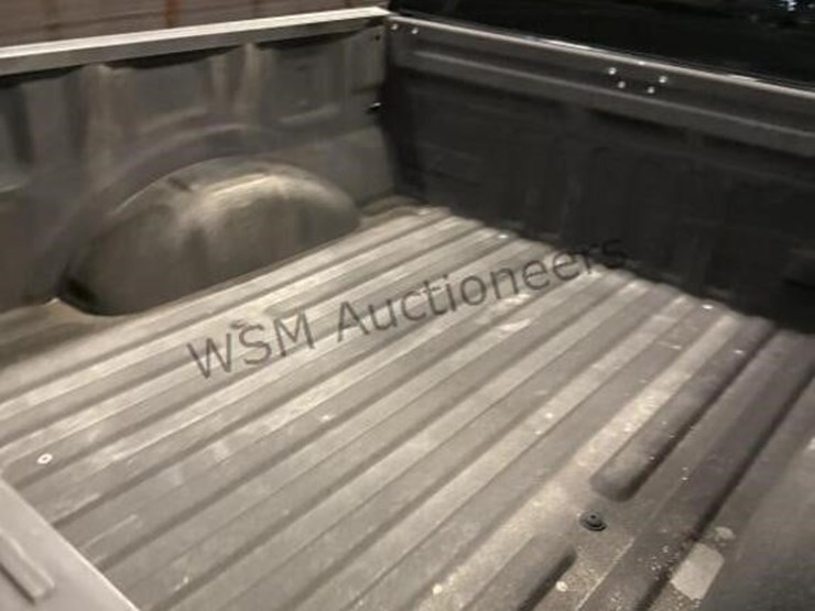 2020-ford-f150-image-13