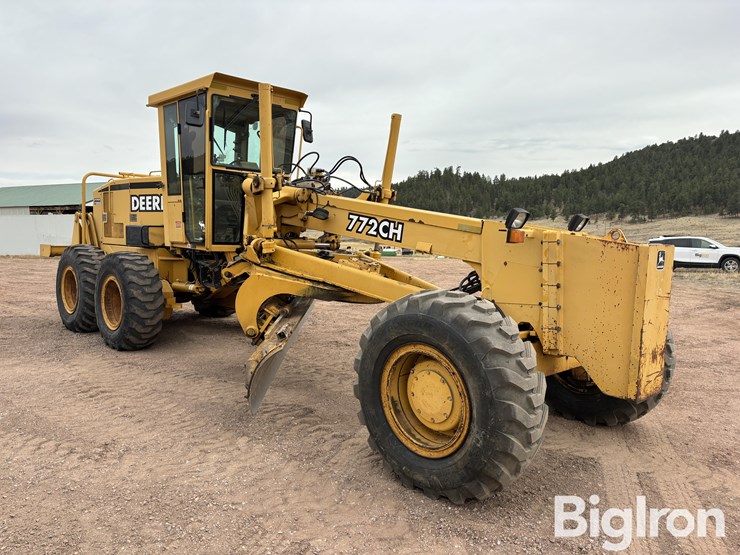 1999-deere-772ch-image-3