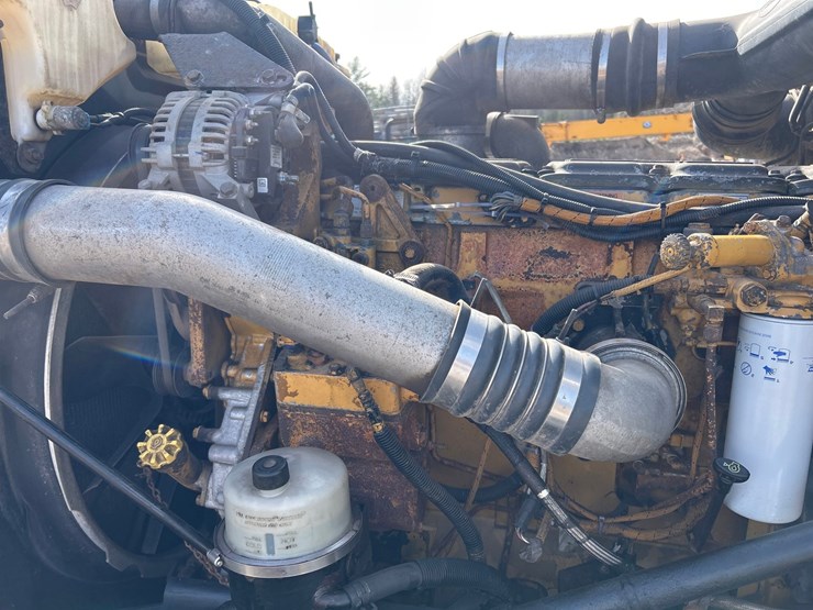 peterbilt-388-image-41