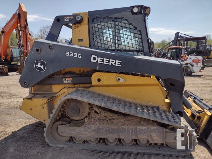 2022-deere-333g-image-23