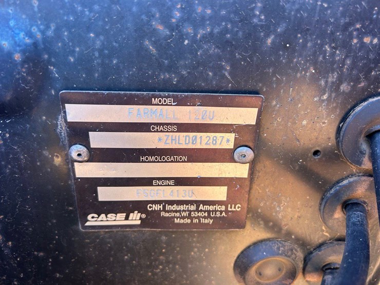 2019-case-ih-farmall-120u-image-16