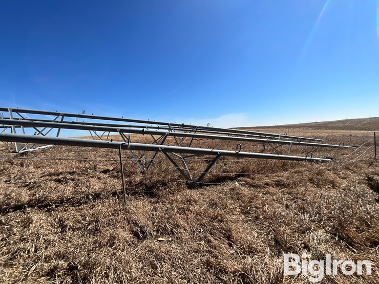 reinke-center-pivot-w/pipe-drops-sprinkler-image-10