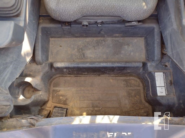 2023-deere-333g-image-11