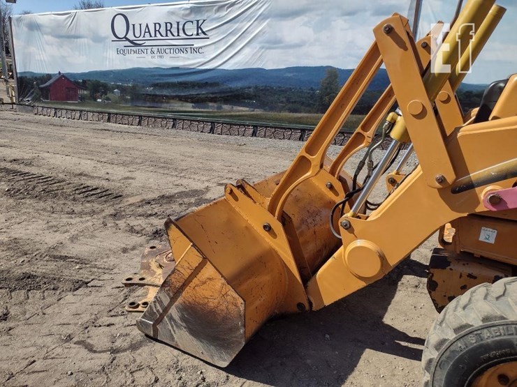 case-580m-turbo-image-20