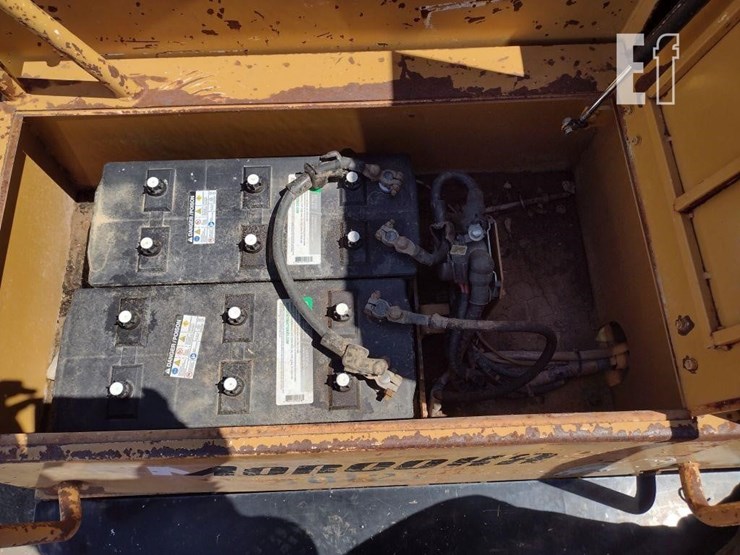 2009-morooka-mst3000vd-image-30