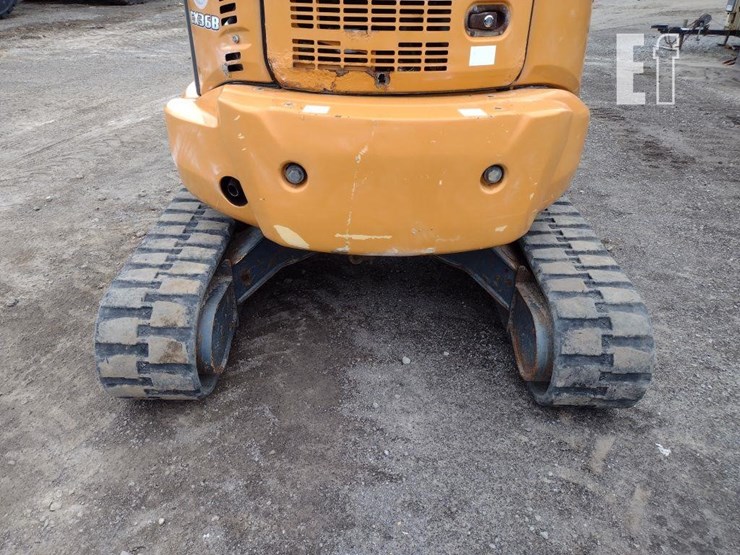 2017-case-cx36b-image-29