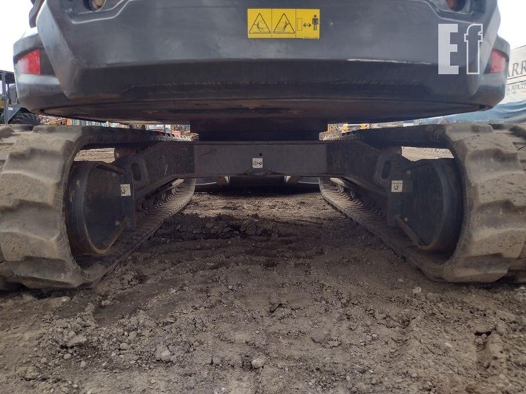 2020-bobcat-e85-image-37