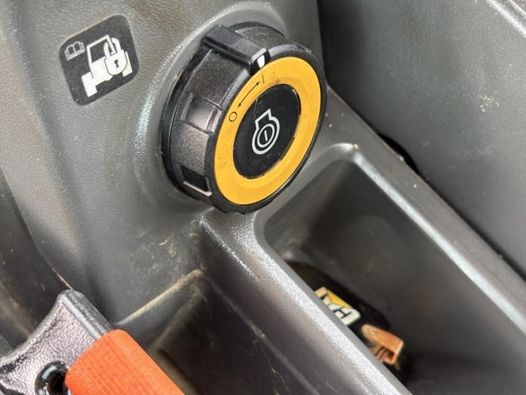 2020-caterpillar-308cr-image-38