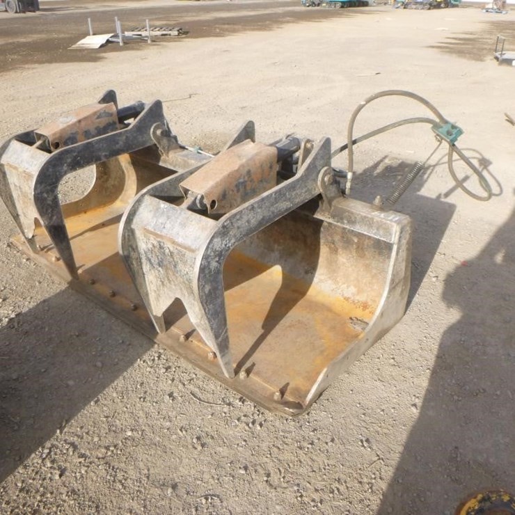 73" Skid Steer Grapple Bucket