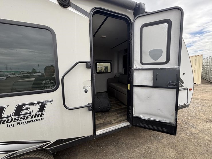 2020-bullet-bl2200bh20-travel-trailer-image-25