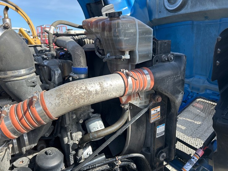 2018-kenworth-t680-image-47