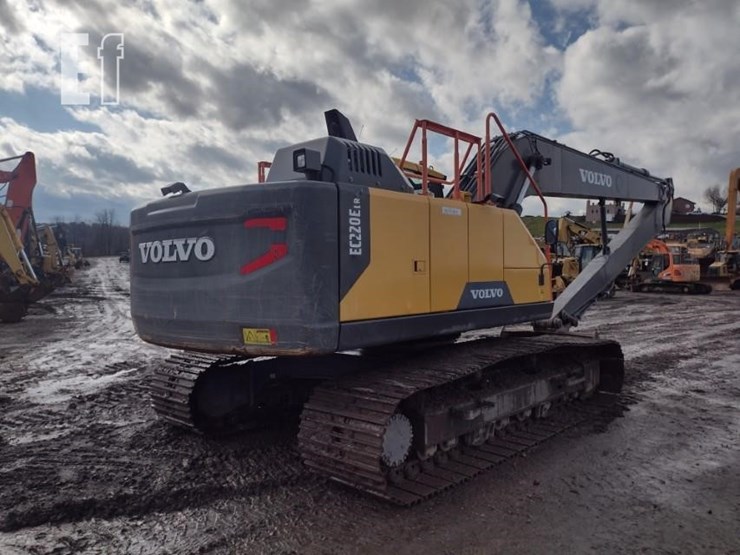 2020-volvo-ec220e-lr-image-52