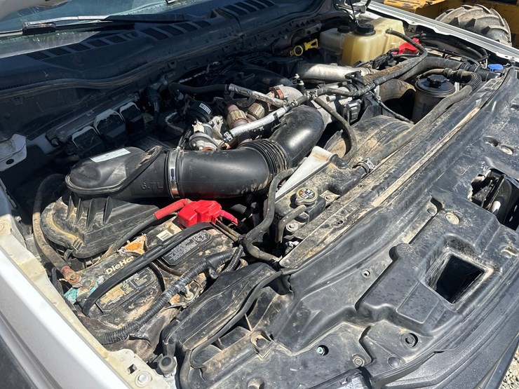 2019-ford-f550-image-39