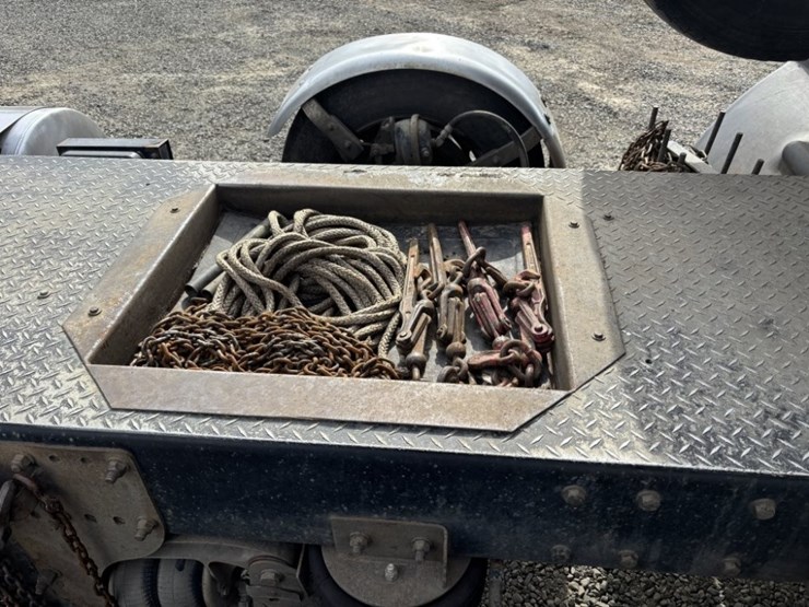 2019-kenworth-t880-image-25