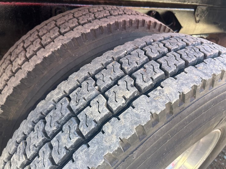 2013-international-durastar-4300-image-80