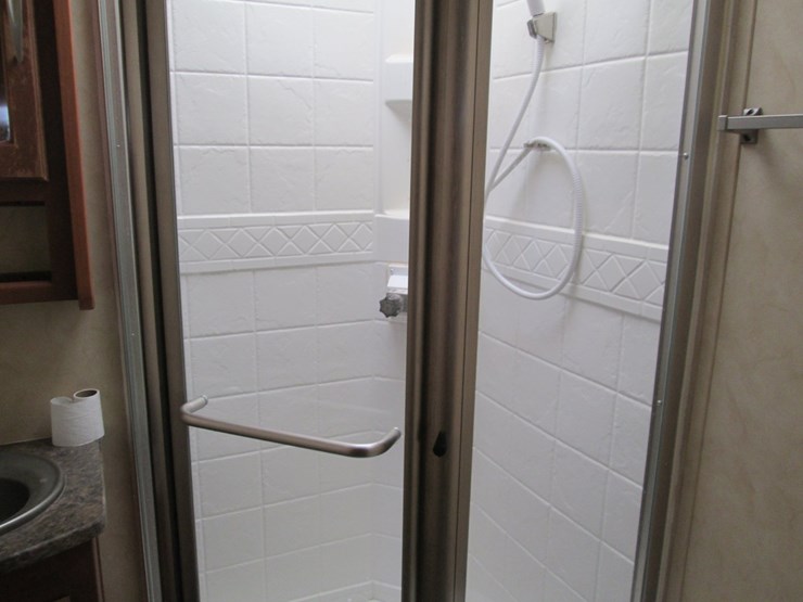 #36745-•-2011-forrest-river-stealth-24'-t/a-travel-trailer-4x4tsfw22bc009247-image-21