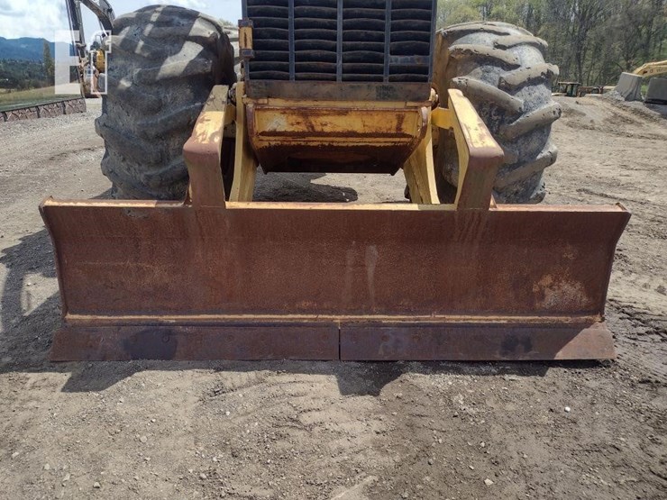 2011-caterpillar-525c-image-19