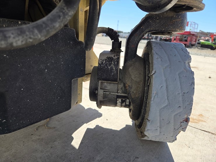 2017-jlg-1930es-image-20