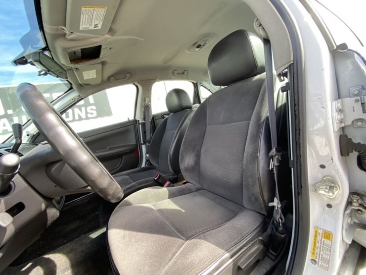 2011-chevrolet-impala-sedan-image-22