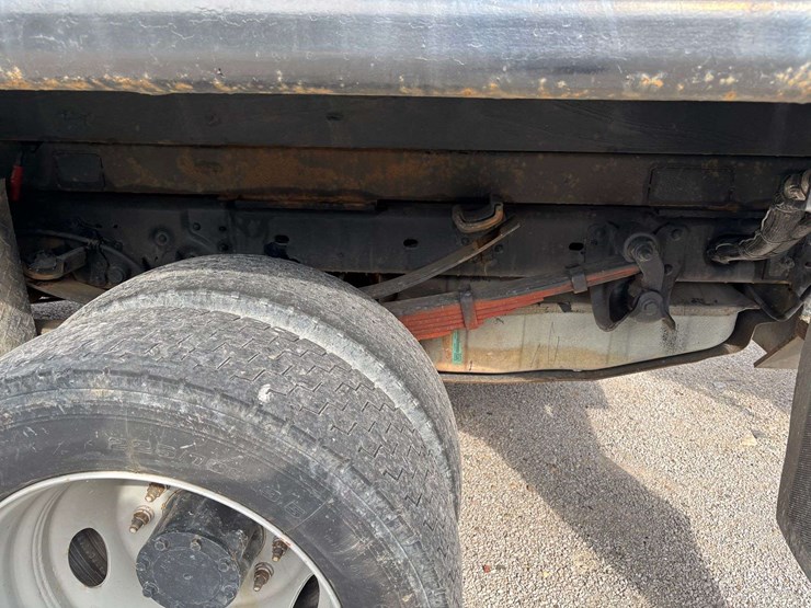 2009-ford-f550-image-10